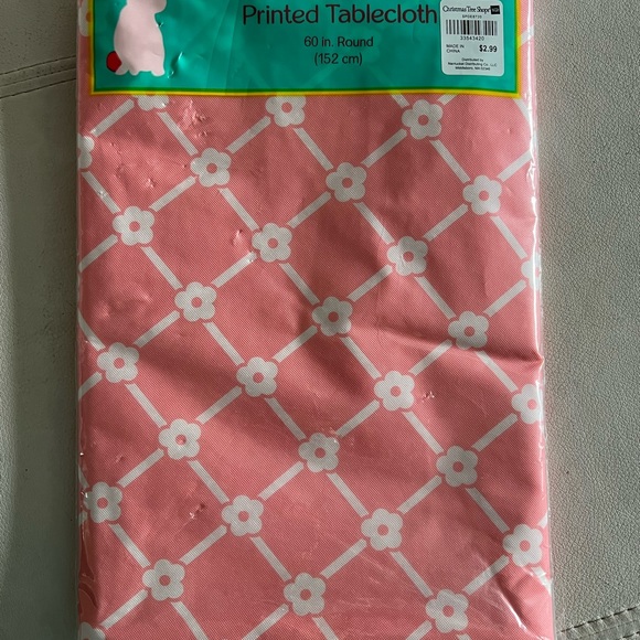 Easter Vinyl Tablecloths 60 Inch Round. 3 different patterns - Picture 3 of 3